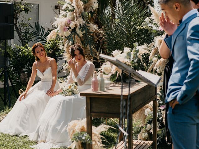 La boda de Meritxell y Laura en Alcanar, Tarragona 30