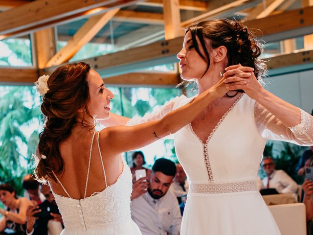 La boda de Meritxell y Laura en Alcanar, Tarragona 66