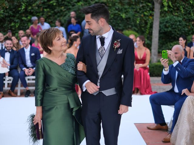 La boda de Nieves y Eloy en Vilanova Del Valles, Barcelona 27