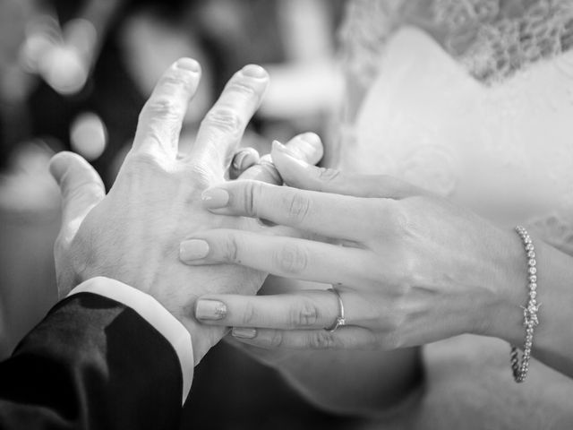 La boda de Álex y Espe en Bueu (Meiro), Pontevedra 21