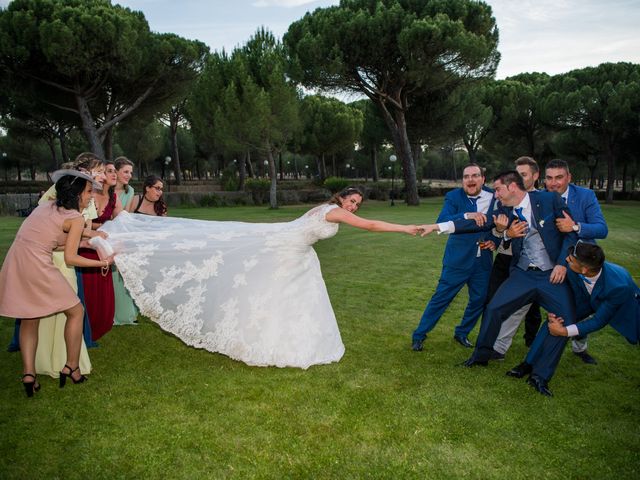 La boda de Carlos y Lorena en Pozal De Gallinas, Valladolid 50