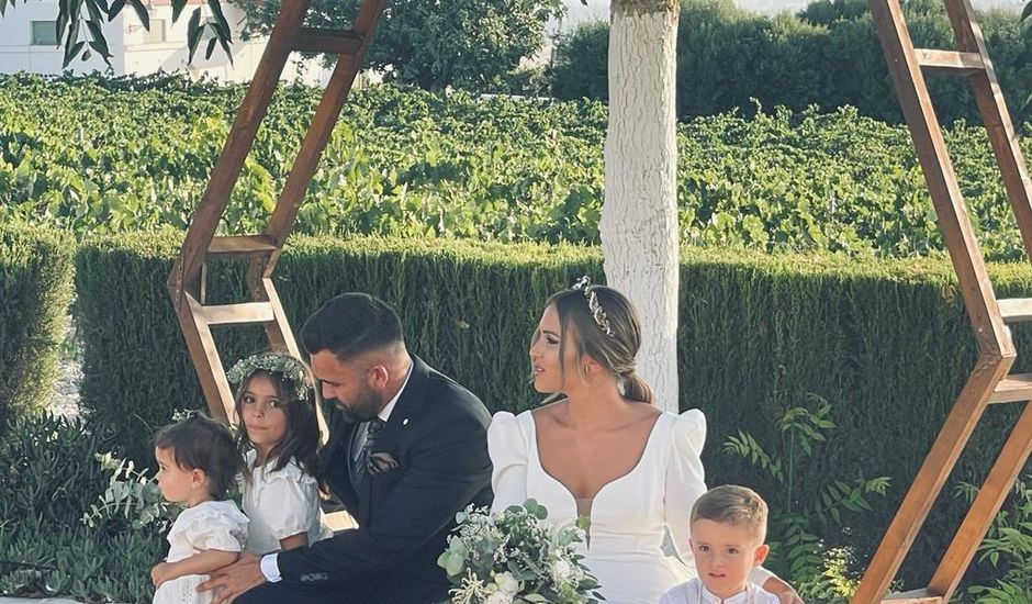 La boda de Victor y Estefanía  en Jerez De La Frontera, Cádiz