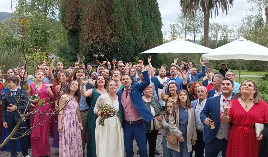 La boda de Adrián  y Andrea en Gijón, Asturias
