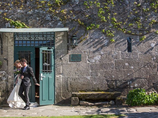 La boda de Álvaro y Laura en Pontevedra, Pontevedra 45