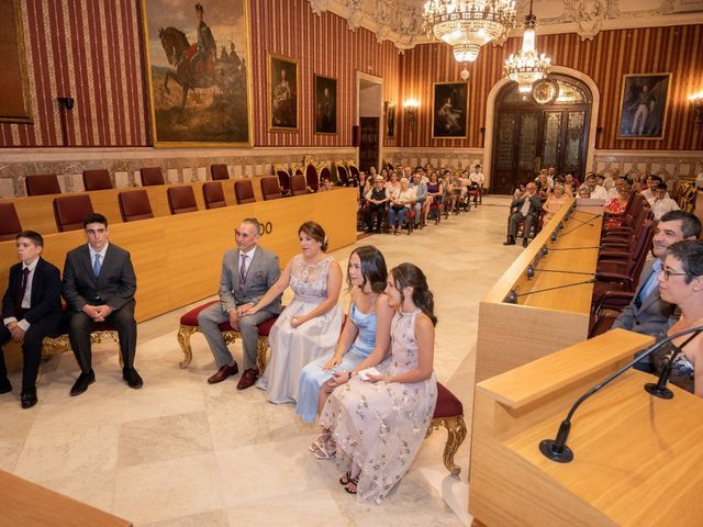 La boda de Alberto y Miriam en Sevilla, Sevilla 4