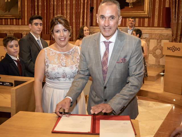La boda de Alberto y Miriam en Sevilla, Sevilla 5