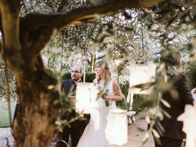 La boda de Víc y Cel en San Juan Mozarrifar, Zaragoza 54