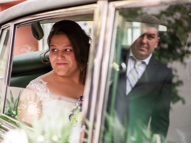 La boda de Tony y Ana en Vilamartin De Valdeorras, Orense 16