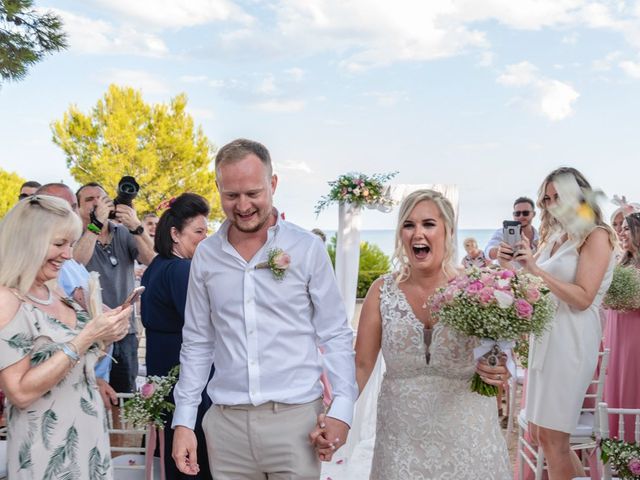 La boda de Alfie y Katie en Altea, Alicante 29