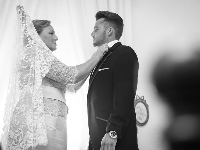 La boda de Manolin y Maria en Lora Del Rio, Sevilla 4