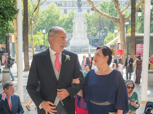 La boda de Antonio y Nani en La Rinconada, Sevilla 19