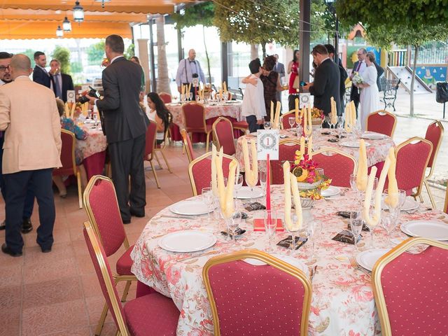 La boda de Antonio y Nani en La Rinconada, Sevilla 51