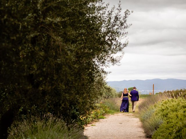 La boda de Carla y Alan en Sant Cugat Sesgarrigues, Barcelona 32