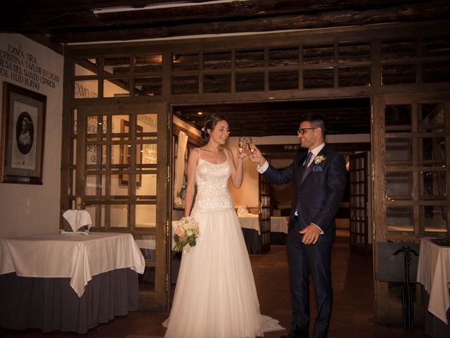 La boda de Aitor y Marta en Torrecaballeros, Segovia 41