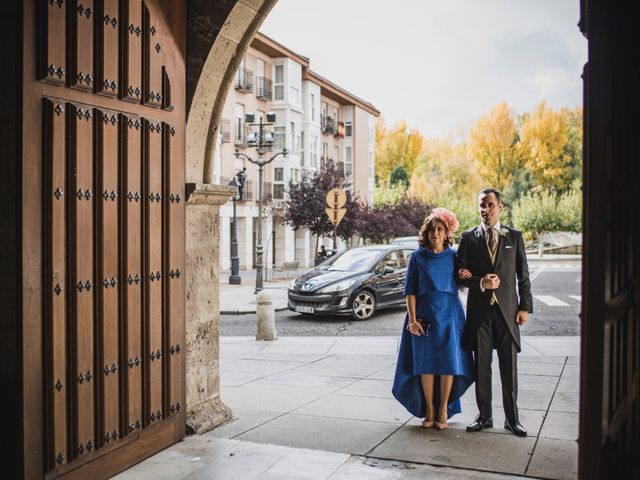 La boda de Rafa y María en Villanubla, Valladolid 27