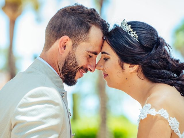 La boda de Manuel y Laura en El Puig, Valencia 41