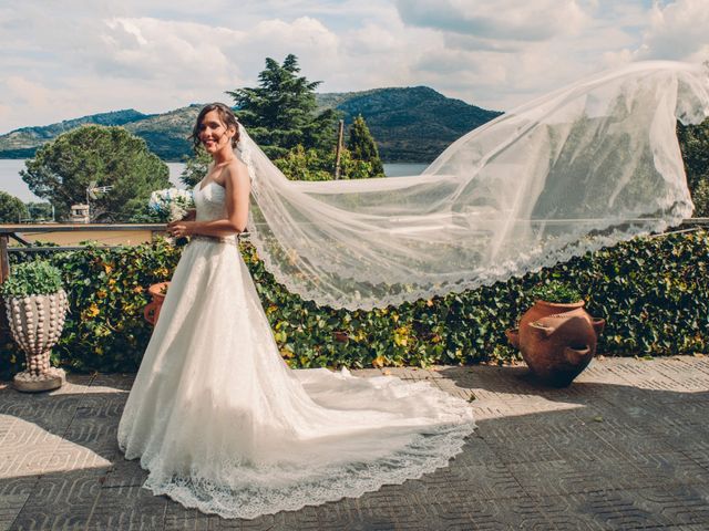 La boda de Luis y Macarena en El Vellon, Madrid 25