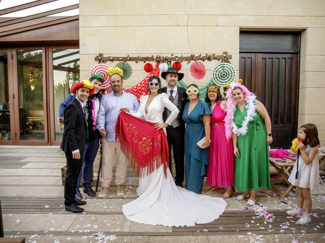 La boda de Rubén y Lucía en Daroca De Rioja, La Rioja 25