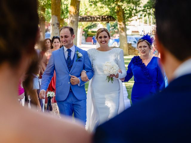 La boda de Mario y Noelia en Saelices, Cuenca 5