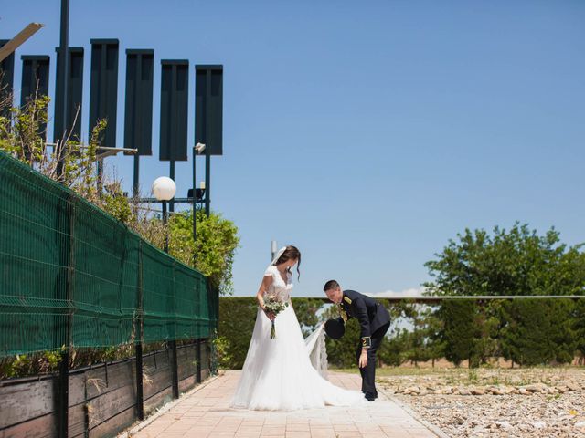 La boda de Luis y Miriam en Zaragoza, Zaragoza 33