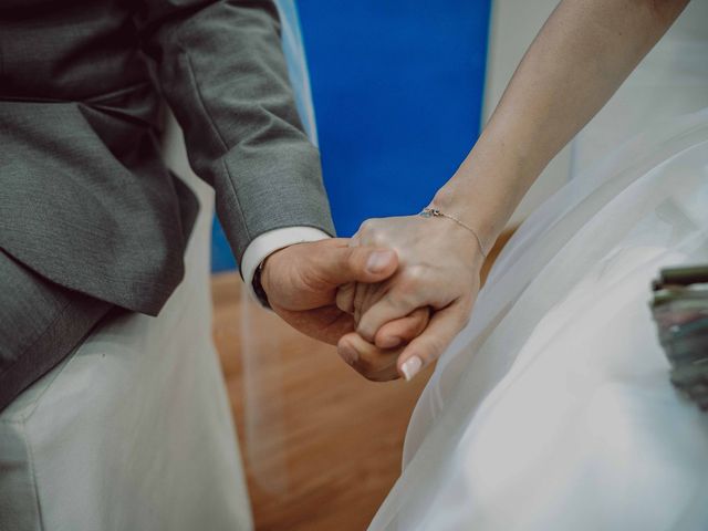 La boda de Yadier y Laura en Figueres, Girona 32