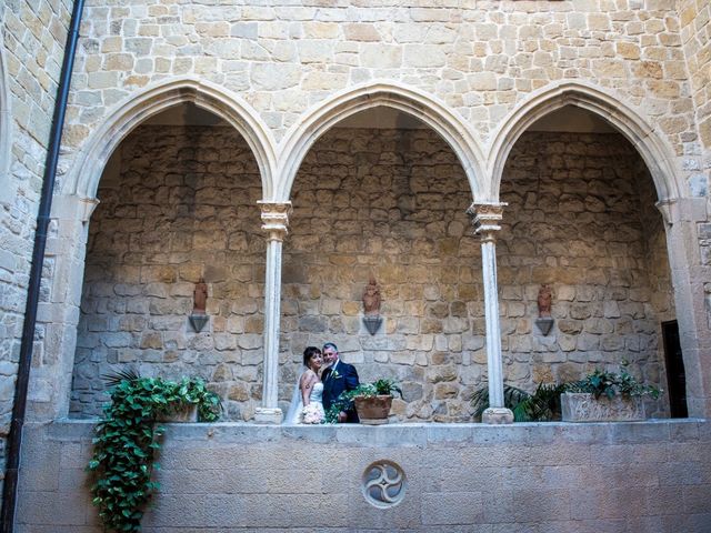 La boda de Antonio y Isabel en Torroella De Montgri, Girona 2