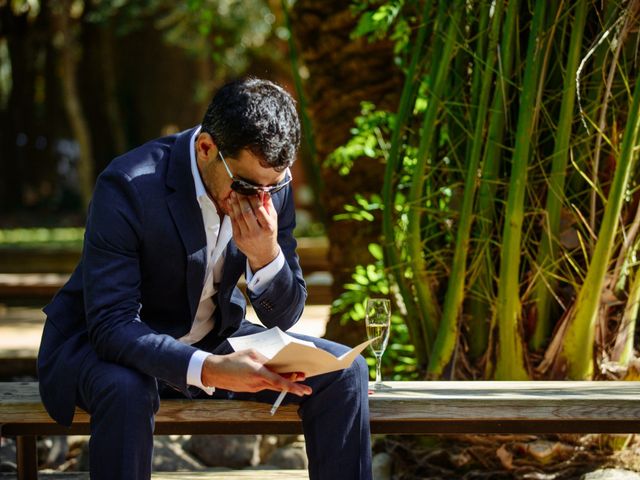 La boda de Gal y Agnes en Sant Cugat Sesgarrigues, Barcelona 27