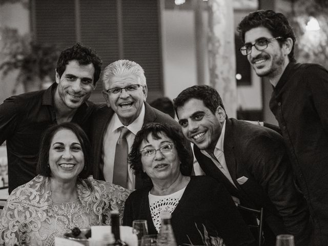 La boda de Gal y Agnes en Sant Cugat Sesgarrigues, Barcelona 72