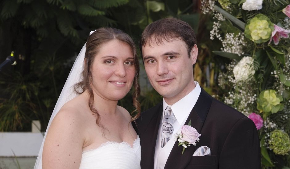 La boda de Isabel y Albert en Benicàssim/benicasim, Castellón