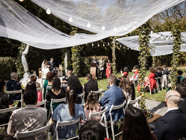 La boda de Enrique y Shery en Sant Fost De Campsentelles, Barcelona 23