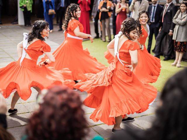 La boda de Enrique y Shery en Sant Fost De Campsentelles, Barcelona 36