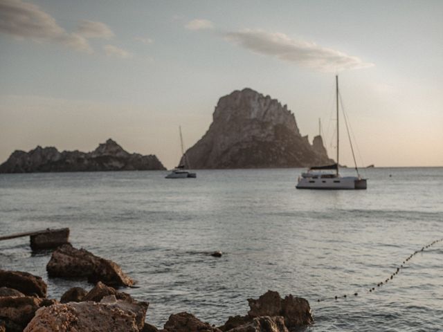 La boda de Alberto y Eva en Cala De San Vicente Ibiza, Islas Baleares 3
