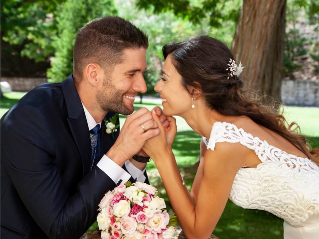 La boda de Adrian y Laura en Pedrajas De San Esteban, Valladolid 30