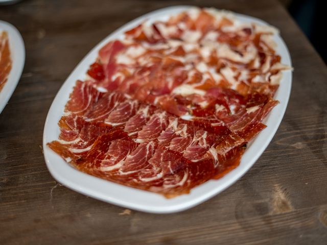 La boda de Carlos y Aina en Besalu, Girona 8