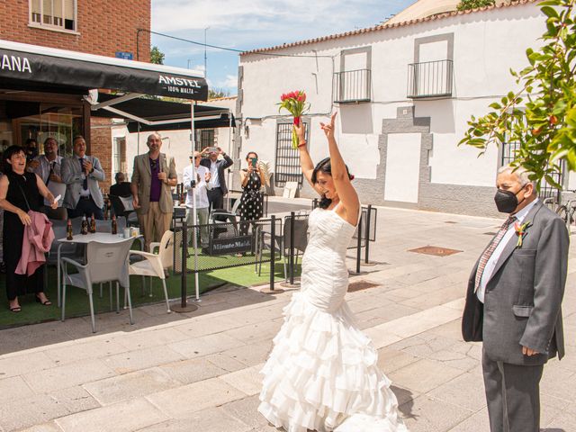 La boda de Ramón y Mayte en Madrid, Madrid 17