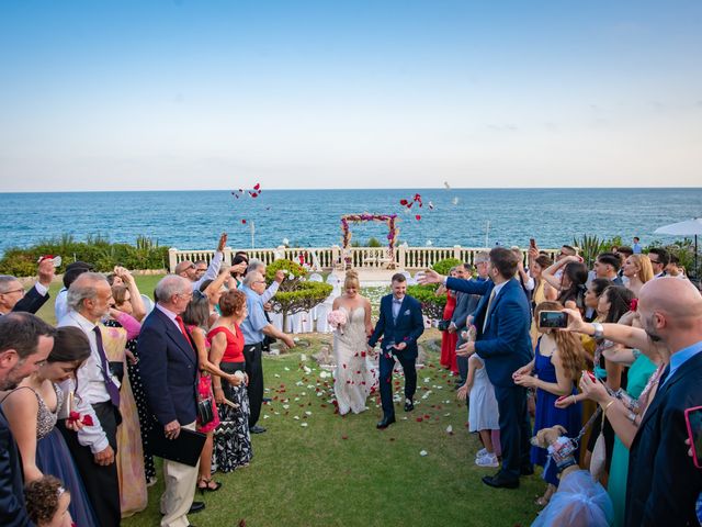 La boda de Xavi y Lara en Vilanova I La Geltru, Barcelona 18