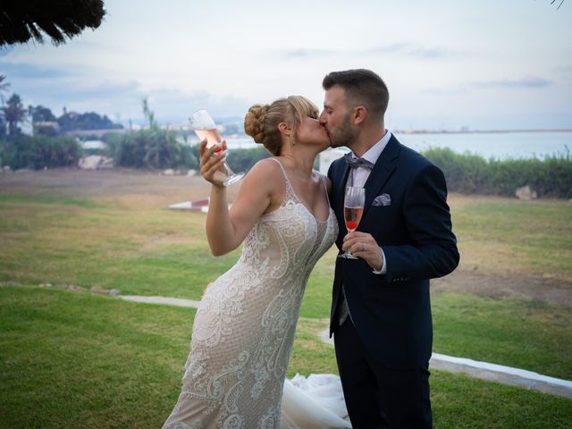 La boda de Xavi y Lara en Vilanova I La Geltru, Barcelona 30