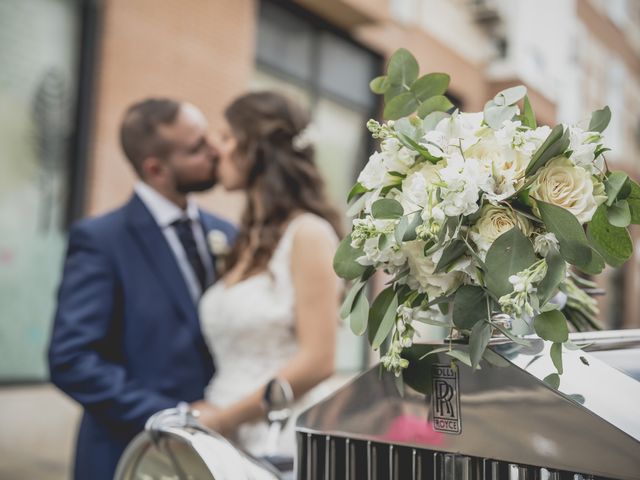 La boda de Iván y Lidia en Madrid, Madrid 15