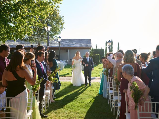 La boda de Cristina y Mario en Alcalá De Henares, Madrid 33