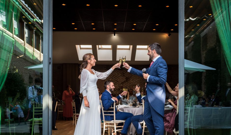 La boda de Luis y Elena en Madrid, Madrid