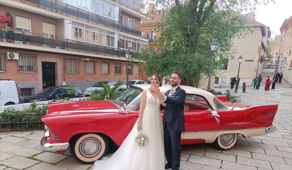 La boda de Alberto y Marta en Madrid, Madrid