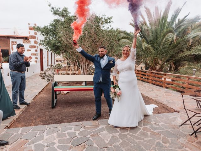 La boda de Roberto  y Lucia en Tetir, Las Palmas 1