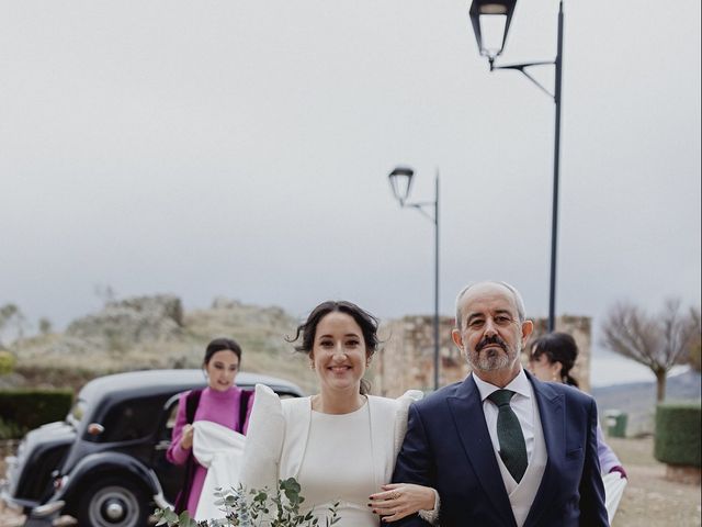 La boda de Javier y Isabel en Pozuelo De Calatrava, Ciudad Real 49