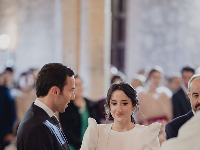 La boda de Javier y Isabel en Pozuelo De Calatrava, Ciudad Real 54