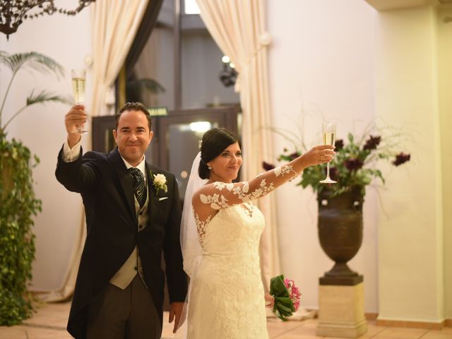 La boda de Juan y Amanda en Benamocarra, Málaga 11