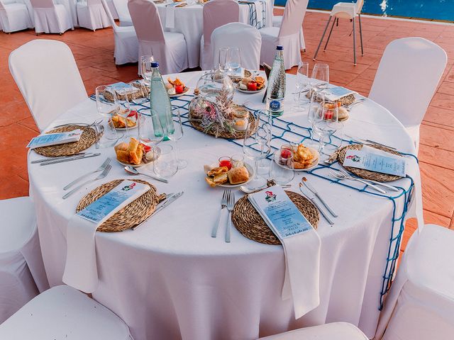 La boda de Paco  y Eunate  en Crevillente, Alicante 24