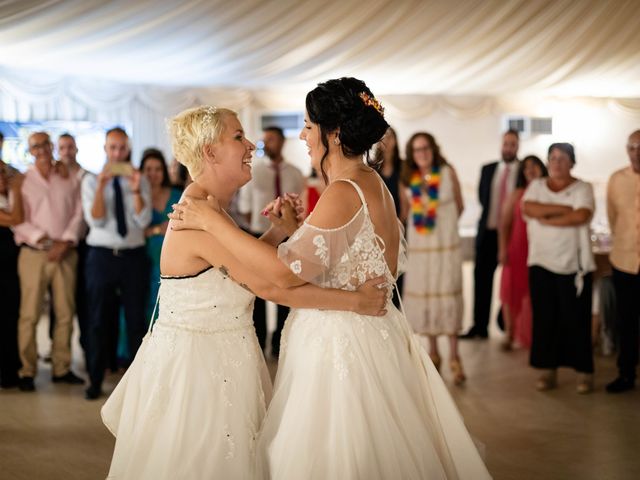 La boda de Jennifer y Sara en Talavera De La Reina, Toledo 84