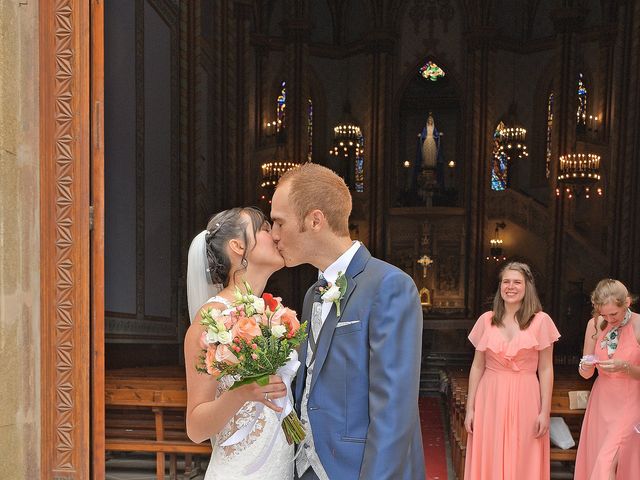 La boda de Marie-Anne y Luis en Sant Andreu De Llavaneres, Barcelona 28