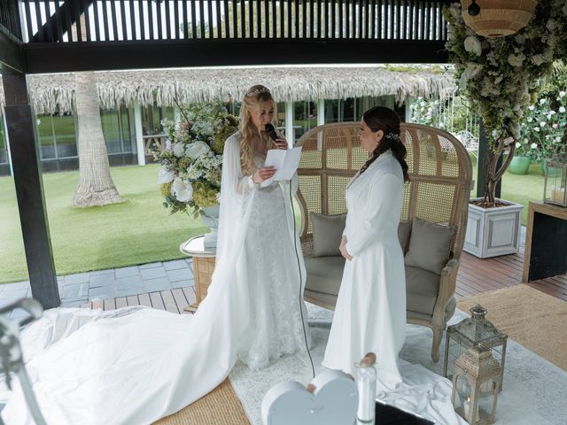 La boda de Mary y Mariluz en Torre Del Mar, Málaga 34