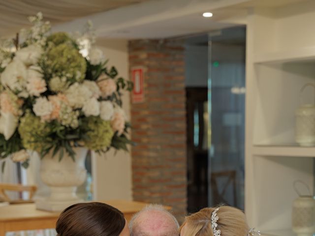 La boda de Mary y Mariluz en Torre Del Mar, Málaga 72